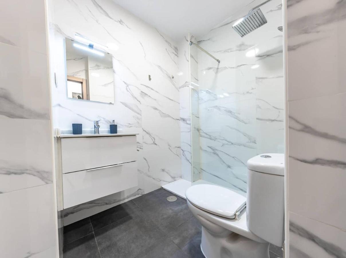 Private Rooftop & Elegant Studio - Center By Rems Apartment Malaga Exterior photo
